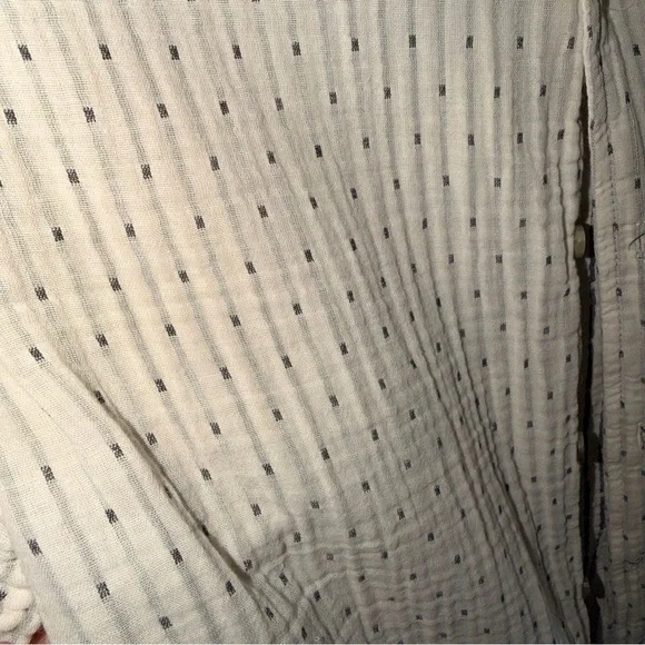 Goodfellow & Co Men's Cream and Blue Striped Shirt - Picture 2 of 5